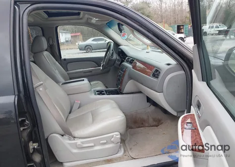 2009 Chevrolet Tahoe Lt2 z USA, uszkodzony, nr VIN 1GNFC23049R297329